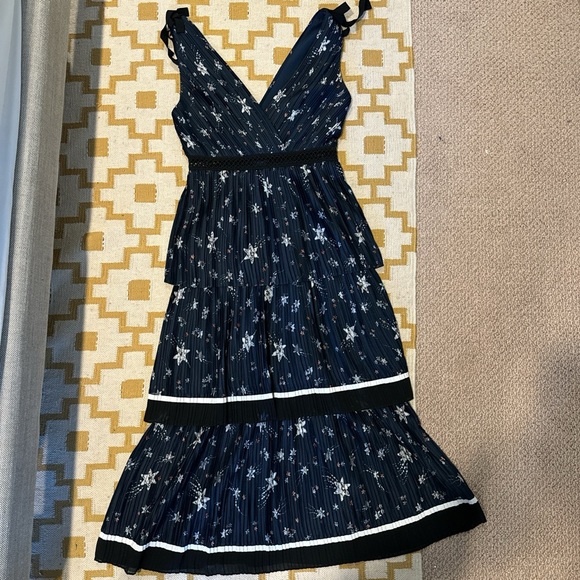 Self Portrait Deep V Navy Star Print Dress with 3 Tiered Skirt - Picture 7 of 8